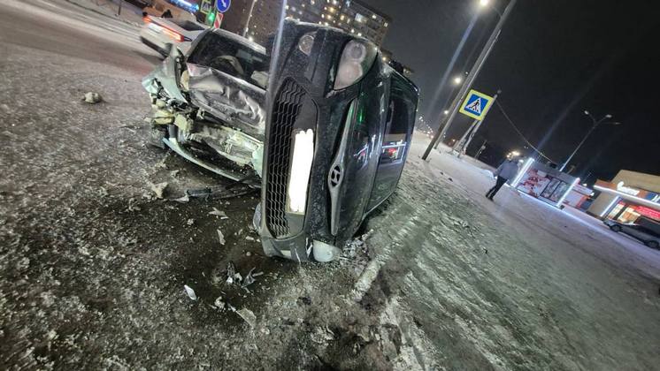 В Новосибирске водитель отказался пропускать другую машину и устроил ДТП