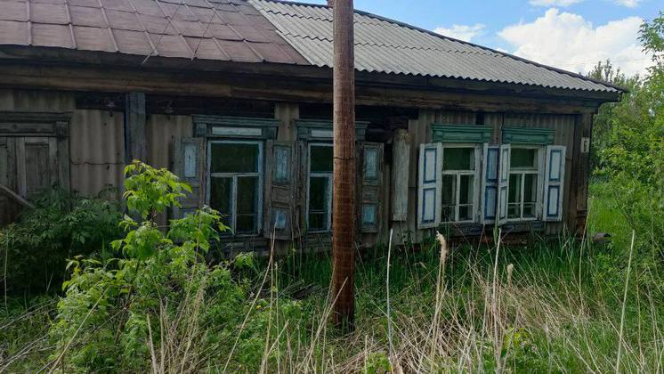 Новосибирские прокуроры через суд добились переселения людей из аварийного дома
