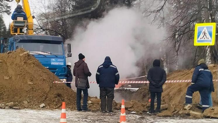 В новосибирском Академгородке сотни домов остались без тепла из-за двух аварий