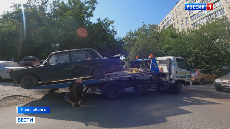 Борьбу с брошенным автохламом усилили коммунальные службы Новосибирска