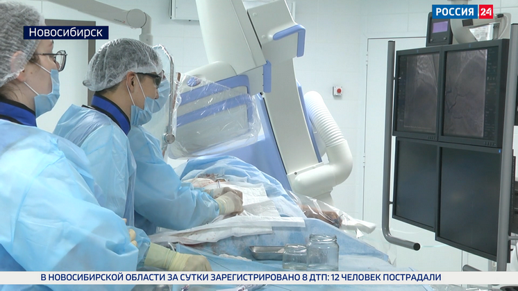 В Новосибирске провели сложную операцию на сердце в прямом эфире
