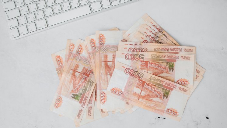Житель Новосибирской области выплатил 411 тысяч долга ради свадьбы в Казахстане