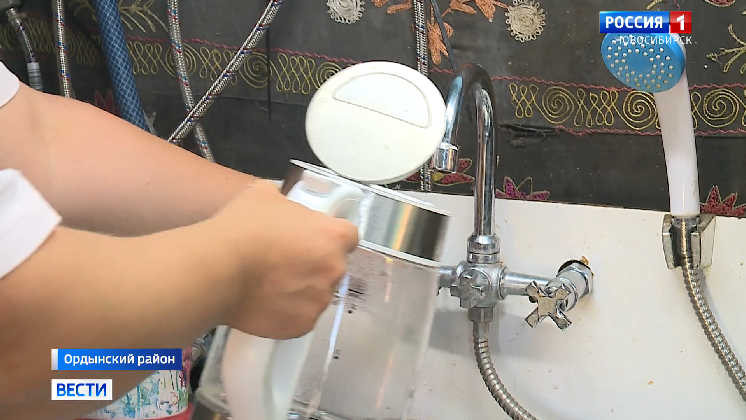 Новый водопровод подал грязную воду жителям деревни в Новосибирской области