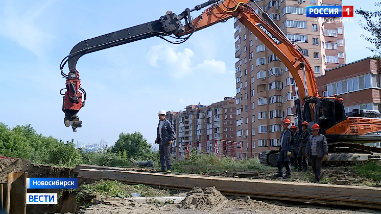 Коммунальщики устранили аварию на коллекторе в Горском жилмассиве Новосибирска