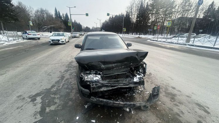 В Новосибирске 18-летний водитель без прав устроил ДТП с пострадавшими