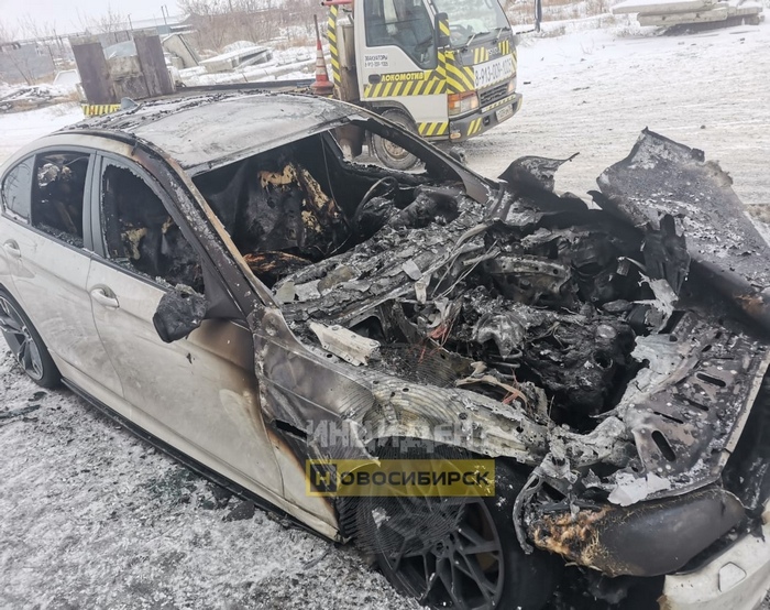 Массовая драка в новосибирском кафе закончилась поджогом BMW