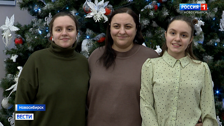 Новосибирские школьницы побывали за кулисами театра благодаря «Ёлке желаний»