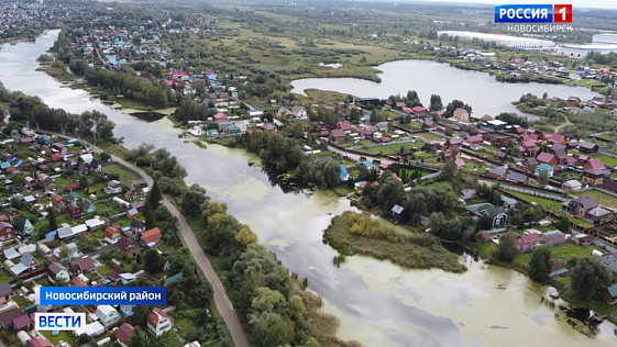 Под Новосибирском дачный водоем стал озером раздора между соседями