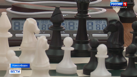 Школьники из Новосибирска и Томска определили сильнейших в быстрых шахматах