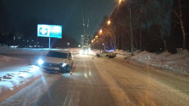 8-летний мальчик пострадал в ДТП на Затулинке в Новосибирске