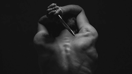 Новосибирца будут судить за угрозы убить знакомого и напасть на полицейских