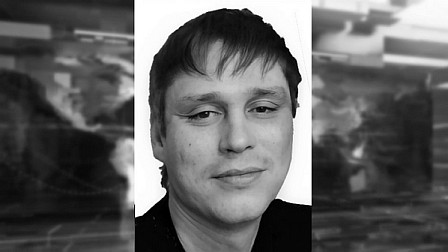 Под Новосибирском нашли погибшим 31-летнего кареглазого мужчину в черных трусах