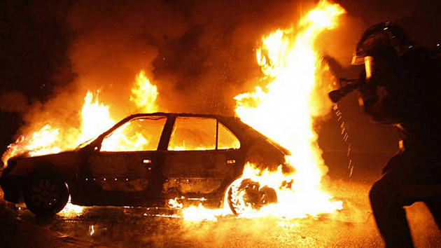 Житель Новосибирской области поджёг автомобиль и скрылся с места преступления