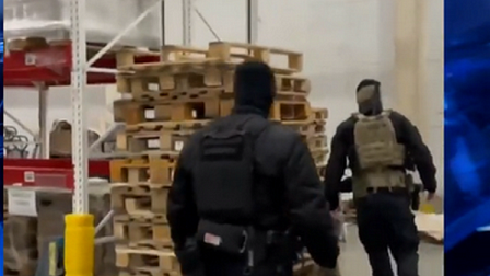 Новосибирские полицейские проверили соблюдение миграционных правил