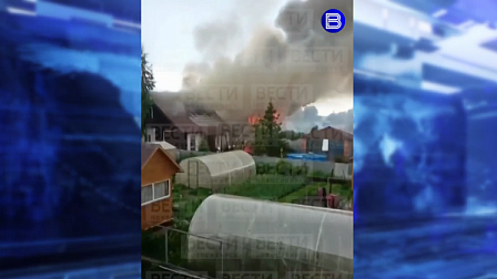 В Новосибирске от удара молнии вспыхнули два частных дома