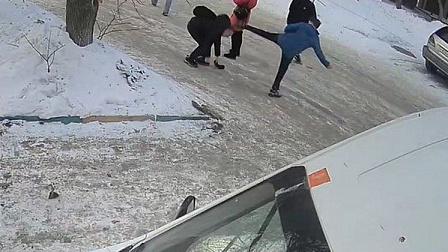 В Новосибирске будут судить двоих подростков за распыление газа в лицо ровеснику