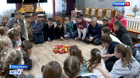 Новосибирским школьникам рассказали о народных забавах на Пасху