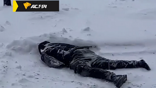 В Новосибирске нашли труп мужчины рядом с детской площадкой на улице Коминтерна