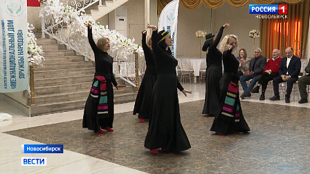 В Новосибирске представители разных культур собрались на празднике 23 Февраля