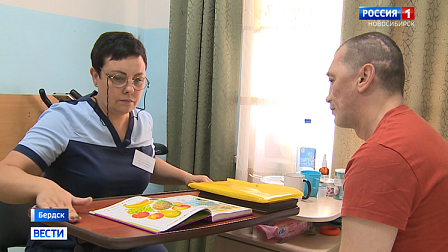 В Новосибирской области проходит реабилитацию после ранения боец из Луганска