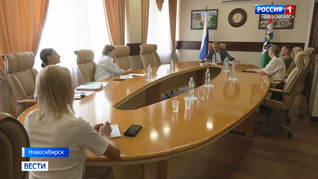 Спикер регионального парламента провел личный прием в Новосибирске