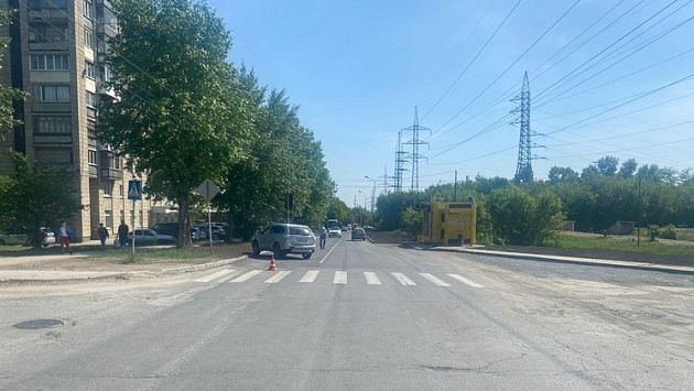 В Новосибирске женщина за рулем Mitsubishi сбила 13-летнюю девочку на пешеходном переходе