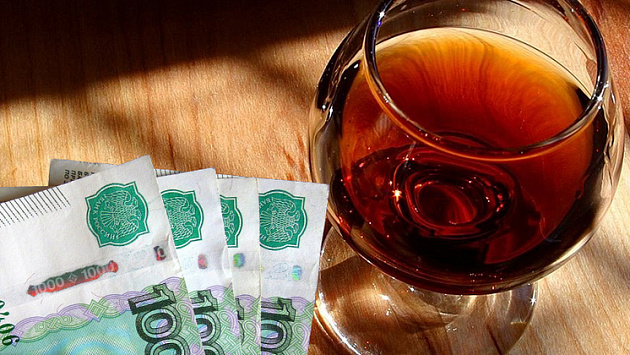 Новосибирец вымогал у главы областного управления казначейства деньги и бутылку коньяка