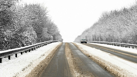 Новосибирских водителей предупредили об ухудшении погоды и гололедице