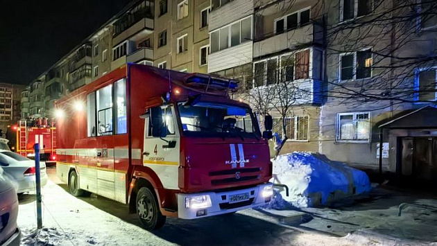 В Новосибирске погибли двое во время пожара в доме на улице Адриена Лежена