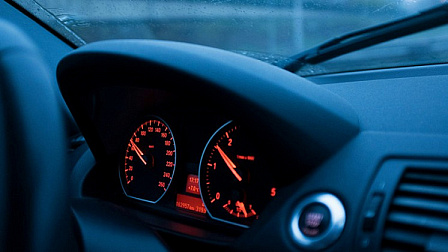 Новосибирцу ограничили свободу за угон машины из гаража под алкогольными парами