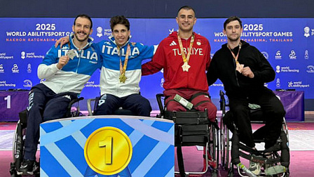 Новосибирские паралимпийцы завоевали три медали на Кубке мира по фехтованию