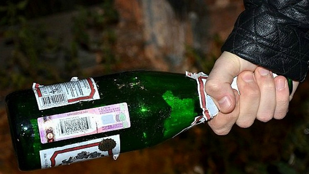 В Новосибирской области трое мужчин попали под суд за избиение знакомого бутылками