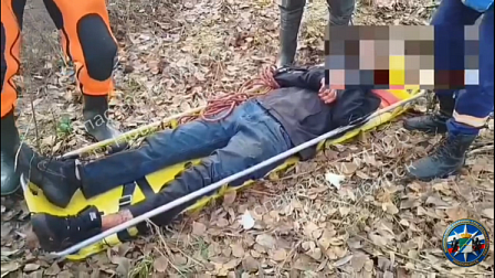 Новосибирец под наркотиками в крови порезал себя и вырвал зуб на острове