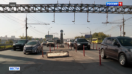 В Новосибирске начали подготовку к весенне-летнему сезону дорожного ремонта