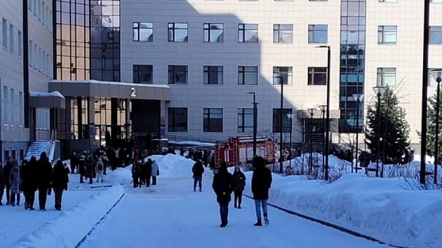 Всех эвакуировали из Новосибирского государственного университета из-за сообщения о минировании