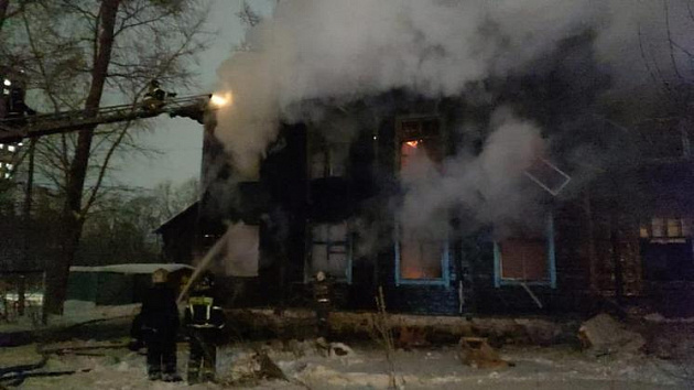 В Новосибирске произошёл пожар в расселённом доме