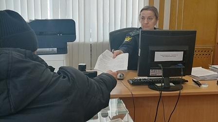 В Новосибирской области мужчина закрыл долг по кредиту ради поездки на родину