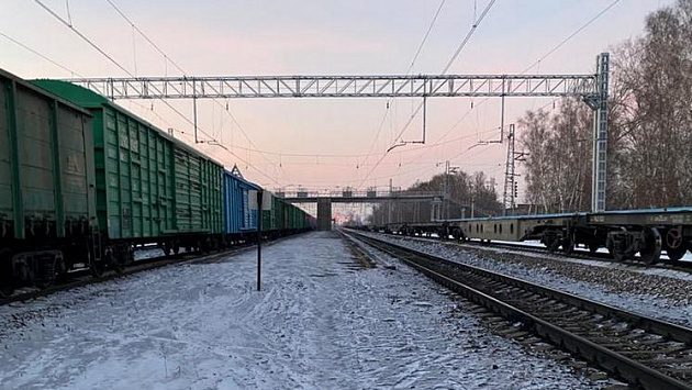18-летний юноша погиб от страшного удара поезда в Новосибирской области