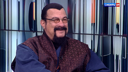 Стивен Сигал в Новосибирске: «Многие американцы любят Россию вопреки всему»