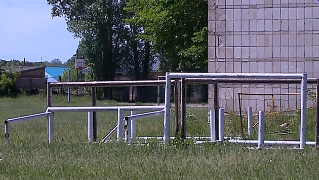 В Новосибирской области осудят директора спорткомплекса, где школьника насмерть придавило воротами