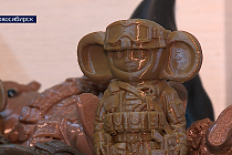 Новосибирские волонтёры собрали запчасти для дронов и обереги бойцам СВО